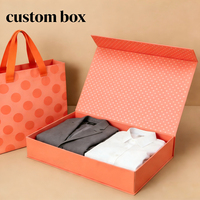 Boîte en carton rigide magnétique de luxe personnalisée, matériaux recyclés écologiques, emballage pour vêtements et chaussettes, expédition, gaufrage