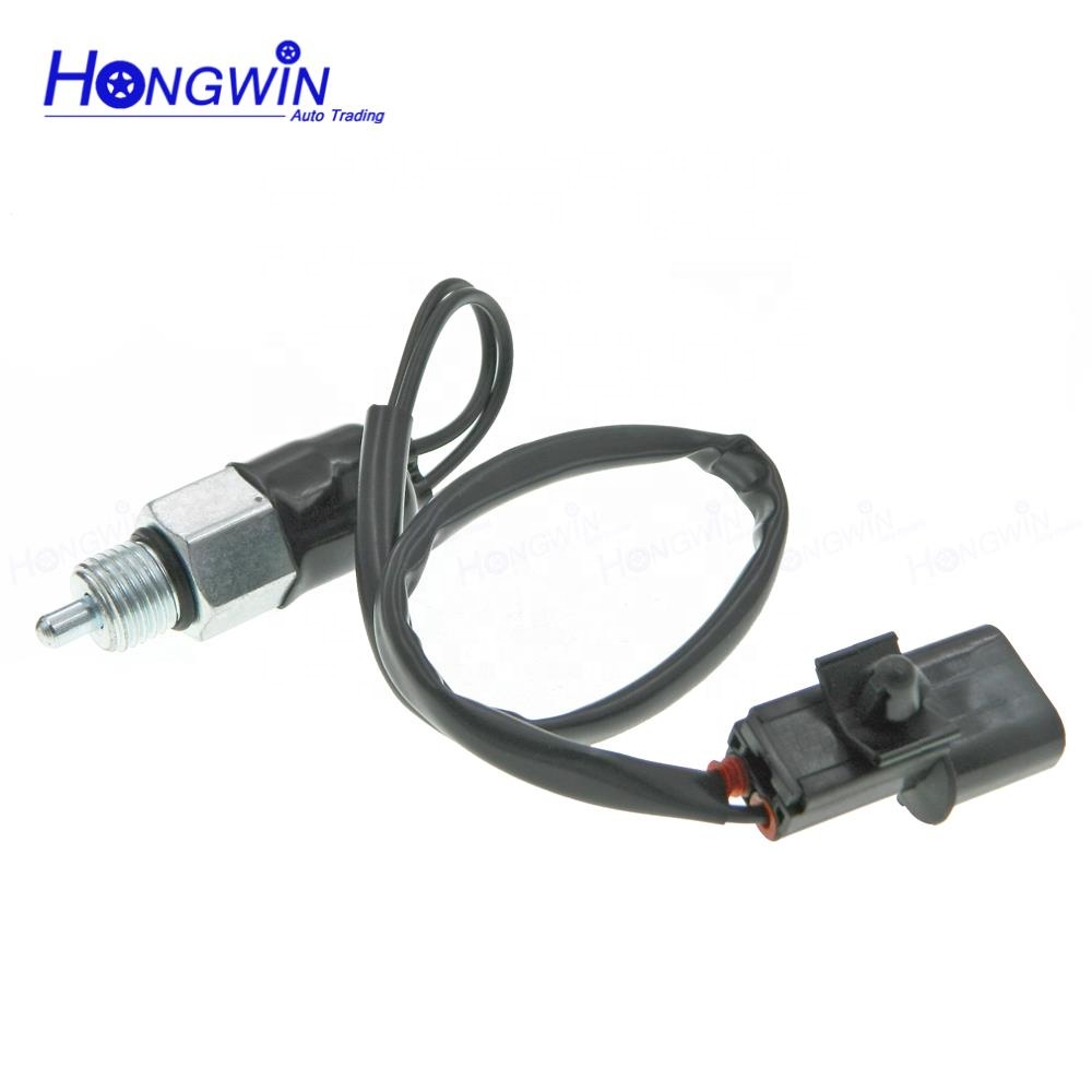 MR195296 ME581047 Gearshift Backup Lamp for Mitsubishi Pajero