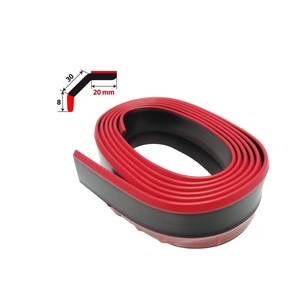 Divisor de Parachoques Universal Rojo y Negro Adhesivo Simoni Racing para Automóviles, Modelo 25.62 - Product Image 1