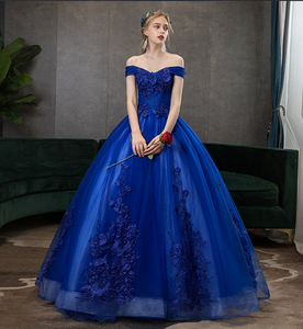 فستان حفلات للفتيات NDC10006 بتصميم كرة مع زخارف دانتيل وياقة على شكل <span class=keywords><strong>V</strong></span> وظهر مكشوف ومقاسات كبيرة وذيل طويل باللون الوردي - Product Image 3