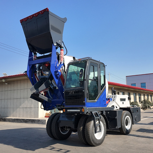 Großkapazitäts-Mobilbetonmischer-LKW 5 m³ Selbstladender Betonmischer-LKW im Angebot - Product Image 2