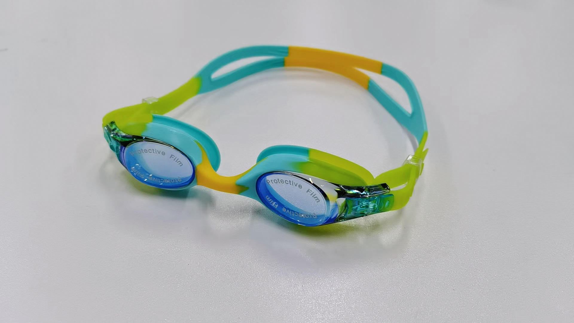 สีสันสดใส ฟ้า-เขียว-เหลือง-กล่อง