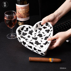 ที่เขี่ยบุหรี่เซรามิก Tao Zhizhi ลายวัว รูปหัวใจ ขนาดใหญ่ สำหรับใช้ในสำนักงาน บ้าน โรงแรม รุ่น DD0914 - Product Image 4