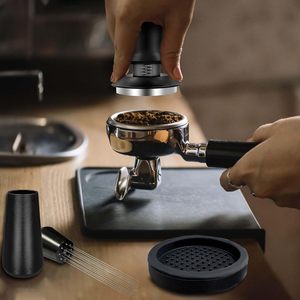 Kit di Accessori per Espresso da 22 Pezzi, <span class=keywords><strong>Set</strong></span> Tamper Caffè 51/53/58mm con Strumento WDT, Lattiera per Schiuma di Latte, Penna per Latte Art e Stencil - Product Image 3