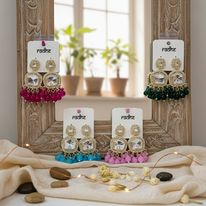 Pendientes colgantes de cuentas y piedra Kundan chapados en oro Accesorio de moda - Product Image 3