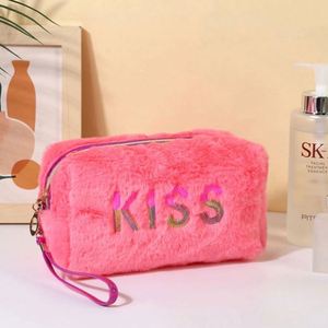 Sac de Rangement Cosmétique en Peluche Tendance pour Voyage, Trousse de Toilette et Maquillage pour Femmes et Filles, Mignon Sac de Rangement en Peluche pour Rouge à Lèvres - Product Image 3