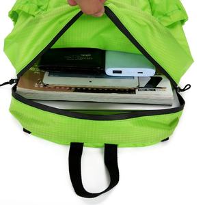 Mochila Plegable Ligera y Portátil para Exteriores, para Camping, Viajes y Senderismo, con Logotipo Personalizado, de Nailon y Poliéster - Product Image 3