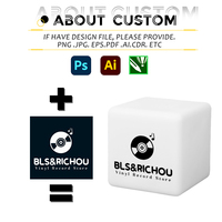 Vente en gros Décorations de Noël en forme de cube Éclairage de siège à LED Mini veilleuse carrée personnalisée avec logo