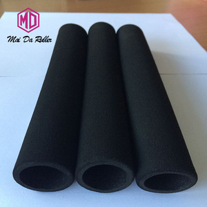 Poignées de guidon en mousse Mai Da Roller 25,4 mm Noir mat Antidérapant pour vélos de route - Product Image 3