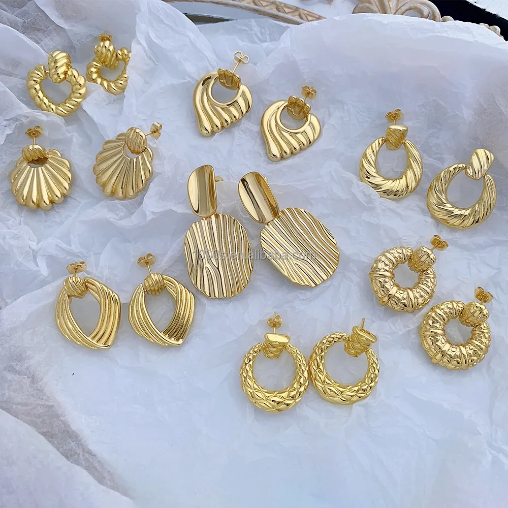 Großhandel Fabrik beliebter Schmuck Messing-Ohrringe mit 18K-Goldüberzug für Damen Mädchen-Geschenk individuell verfügbar