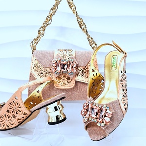 Ensemble de chaussures et sacs pour femmes, fournisseur turc de chaussures, robes et sacs, sacs personnalisés pour chaussures - Product Image 1