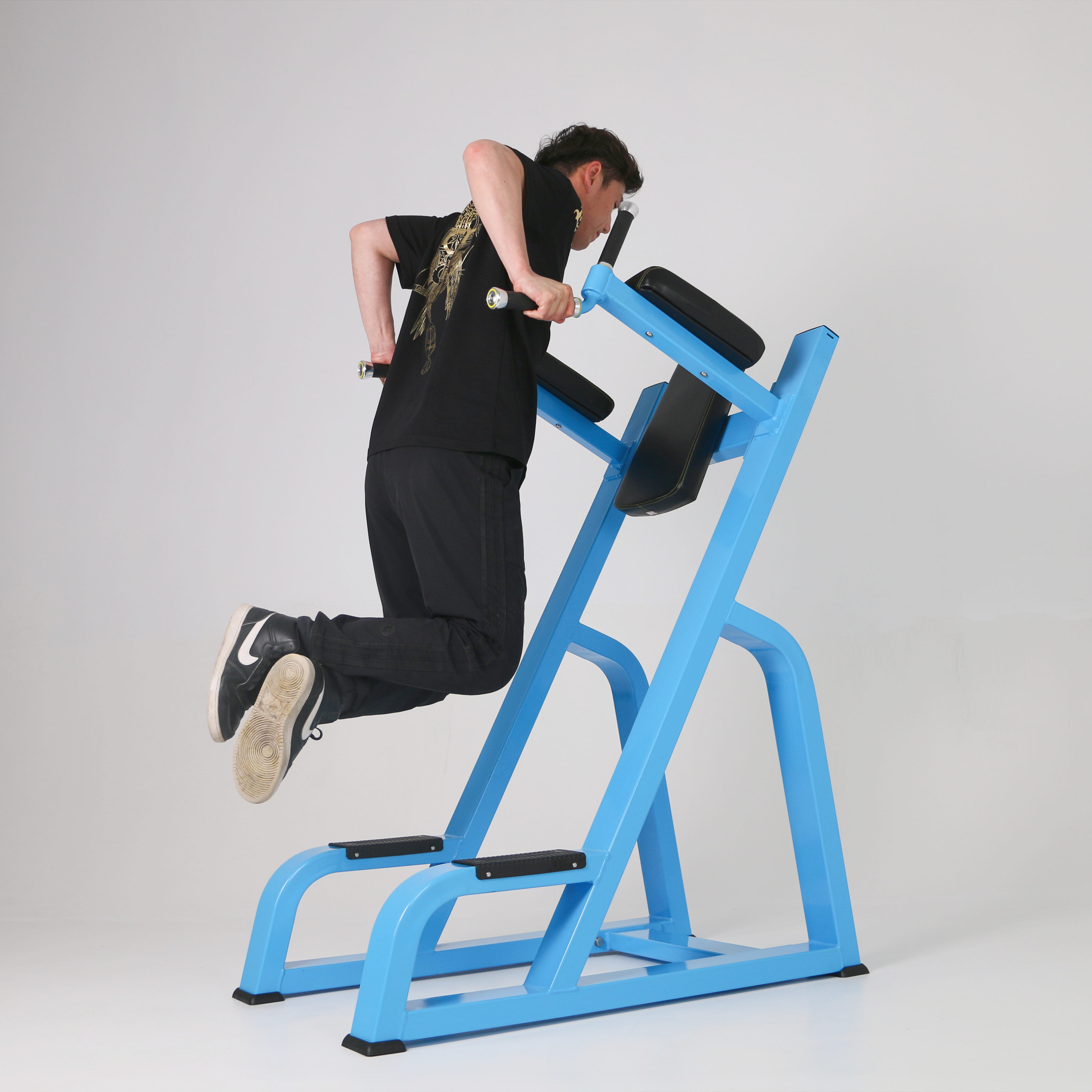 健身器材多商用健身器材垂直提膝