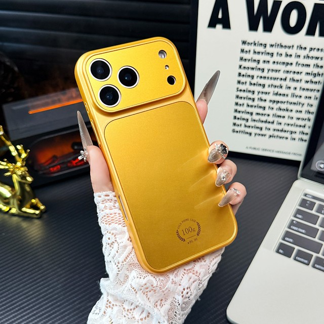 2026 Luxury Golden Electroplate PC Magnetic Wireless Charge Lens Protection Shockproof Mobile Phone Case for