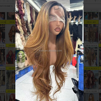Perruque Lace Front Synthétique Effet Soie 32 Pouces Ondulée 13x4 Transparente Sans Colle Ligne de Cheveux Naturelle Résistante à la Chaleur