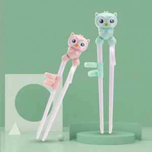 Palillos de entrenamiento para bebés, diseño de búho de plástico, para niños de 2 a 4 años, para aprender a comer con asa de ayuda - Product Image 1