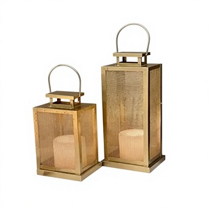 Lanternes décoratives en maille dorée de qualité supérieure (combo grand et petit) Ensemble de lanternes dorées géométriques modernes avec lumières LED féériques - Product Image 1