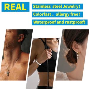 Venta al por mayor barato joyería de acero inoxidable impermeable estrellas Luna flores mariposa corazón collar señoras clavícula cadena joyería - Product Image 5