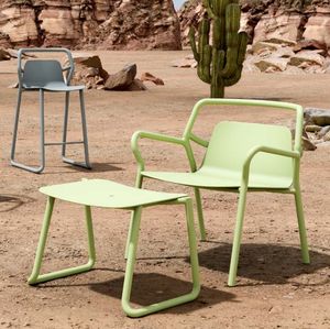 Sillas de comedor apilables de plástico PP coloridas de estilo moderno para hoteles para uso en el jardín - Product Image 5