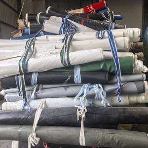 Toiles en PVC enduites de qualité supérieure, bon marché, en rouleaux, de qualité B, de qualité C, de qualité inférieure - Product Image 1