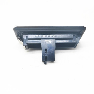 Poignée de remplacement noire en ABSPP pour bagages Yeti Rapid Crystal Orya Superb Polo 5E0827566 - Product Image 1