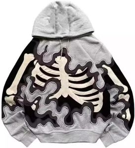 Женские пуловеры с готическим принтом - Product Image 1