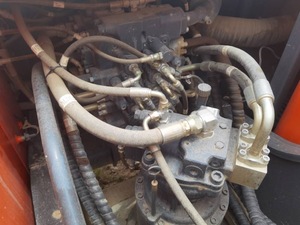 รถขุดมือสอง DOOSAN DX225LC-9C 22 ตัน ปั๊มไฮดรอลิก Doosan ความจุบุ้งกี๋ 1.05 เมตร กำลัง 108 วัตต์ วาล์ว KYB ชั่วโมงการใช้งานต่ำ สภาพ 90% ใหม่ - Product Image 4