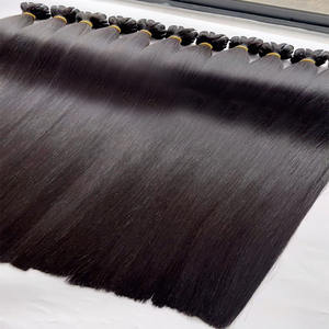 Le vendeur en gros d'extensions de cheveux bruts alignés par cuticule de vagues profondes lâches de boucles d'afro vierges non traitées propose des extensions de cheveux humains - Product Image 1