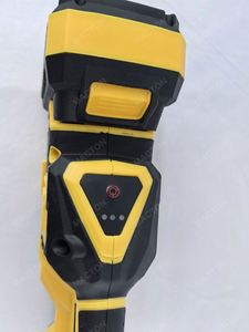 Cortasetos Inalámbrico de 22 Pulgadas con 2 Baterías y Cargador - Product Image 5