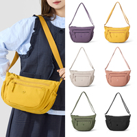 Sac de Poitrine en Nylon Imperméable Personnalisé avec Logo pour Femme, Sac Vintage en Forme de Lune, Sac à Bandoulière Croisé