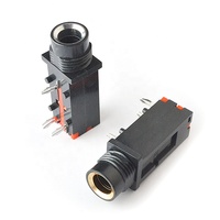 Conector Jack Estéreo de Audio de 1/4\" (6.35 mm), 3 Pines, Chapado en Oro