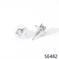 BLLYF150-TE Anting Wanita Manis dan Populer dengan Desain Empat Kelopak Berbentuk Hati.