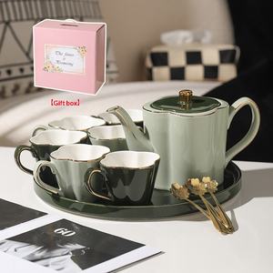 Juego de Tetera de Porcelana con Borde Dorado y Trébol de Cuatro Hojas Estilo Francés, con Infusor, Taza de Café, Platillo, Azucarera y Jarra para Leche - Product Image 2