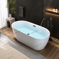 Baignoire autoportante ovale en acrylique blanc de 1,7 m avec drain central, portable, pour villa et hôtel