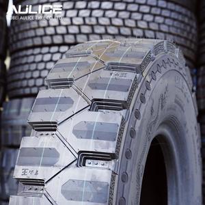 ยางรถบรรทุกเรเดียลสำหรับขายส่ง 12.00R20 1200 R 20 HL560 24PR กำลังมองหาตัวแทนจำหน่าย ซื้อโดยตรงจากโรงงาน - Product Image 3