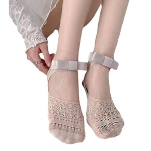 Chaussettes invisibles en dentelle pour femmes avec nœud arrière, style Balletcore, antidérapantes, pour ballerines - Product Image 5