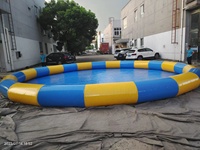 Toboggan gonflable avec piscine pour enfants
