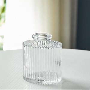 <span class=keywords><strong>Vase</strong></span> <span class=keywords><strong>en</strong></span> <span class=keywords><strong>verre</strong></span> à relief à <span class=keywords><strong>grand</strong></span> diamètre créatif pour la décoration de mariage avec un petit <span class=keywords><strong>vase</strong></span> <span class=keywords><strong>en</strong></span> <span class=keywords><strong>verre</strong></span> <span class=keywords><strong>cylindrique</strong></span> blanc - Product Image 5