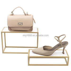 Túi Ví Acrylic Hình Chữ Nhật Sang Trọng Chất Lượng Cao Giá Trưng Bày Túi Xách Tay Giá Trưng Bày Giày Bằng Kim Loại Màu Vàng Ánh Sáng Giá Để Giày Tùy Chỉnh - Product Image 5