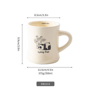 Mug en céramique personnalisé « Trick or Treat » orange pour fête d'Halloween avec poignée, impression sérigraphique, cadeau pour festival - Product Image 2