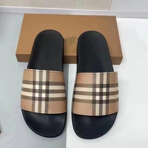 En Stock X Nouvelle Collection Luxe - Sandales <span class=keywords><strong>de</strong></span> <span class=keywords><strong>Plage</strong></span> Originales <span class=keywords><strong>de</strong></span> Marque <span class=keywords><strong>de</strong></span> Créateur Haut <span class=keywords><strong>de</strong></span> Gamme pour Hommes et Chaussures Plates Décontractées pour Femmes - Product Image 3