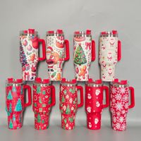 Tasse à café isolée en acier inoxydable de 40 oz avec couvercles à poignée, paille, couleur rouge et verte de Noël personnalisée