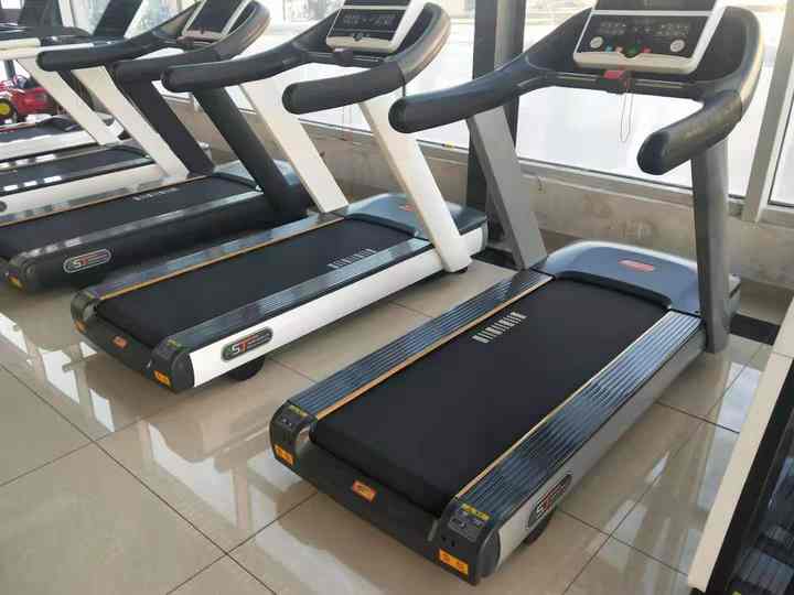 9200 Fitness Electric Treadmill - 15% Incline Cardio Machine