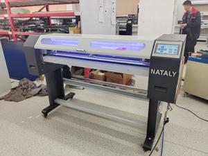 Vente chaude 130cm 160cm Affiches Papier Peint Automatique Rouleau Numérique Xy Machine De Découpe - Product Image 5