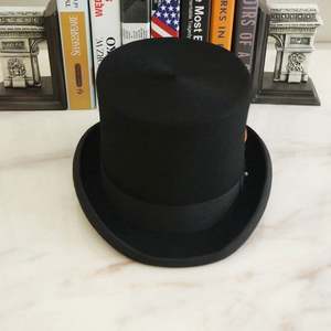 Sombrero de Copa Alta Personalizado en Color Negro y Rojo, 100% Fieltro de Lana, con Pluma, para Fiestas - Product Image 4