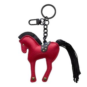 Llavero de cuero PU con diseño de perro a la moda Zenos, bonito colgante de caballo de la suerte hecho a mano en Guangdong, amuleto para bolso y coche - Product Image 4