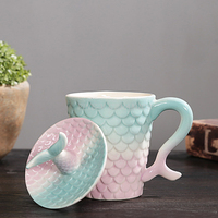 Accueil tasse à café traçage or beauté coupe en queue de poisson couple cadeau tasse perle glaçure sirène tasse en céramique avec couvercle en relief écaille de poisson