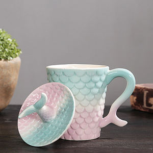 Taza de cerámica con tapa para parejas, Taza de cerámica con esmalte de perlas y escamas de pescado en relieve - Product Image 2