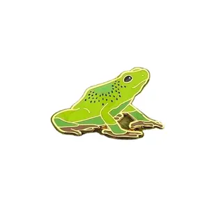Moda personalizada fabricante de artesanías de Metal dorado diferentes frutas lindas Kiwi alfileres de rana verde personalizado esmalte suave Animal Pin insignias