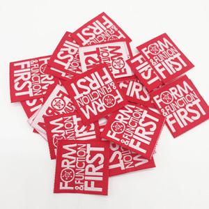 Fabricante personalizado respetuoso con el medio ambiente Damasco de alta densidad hilo de oro tejido extremo doblar etiquetas de ropa con <span class=keywords><strong>material</strong></span> reciclado - Product Image 3