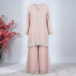 Salwar Kameez traditionnel rose brodé pour femme, coupe ample, longueur au sol, en rayonne, style Inde Pakistan, idéal pour les mariages - Product Image 1